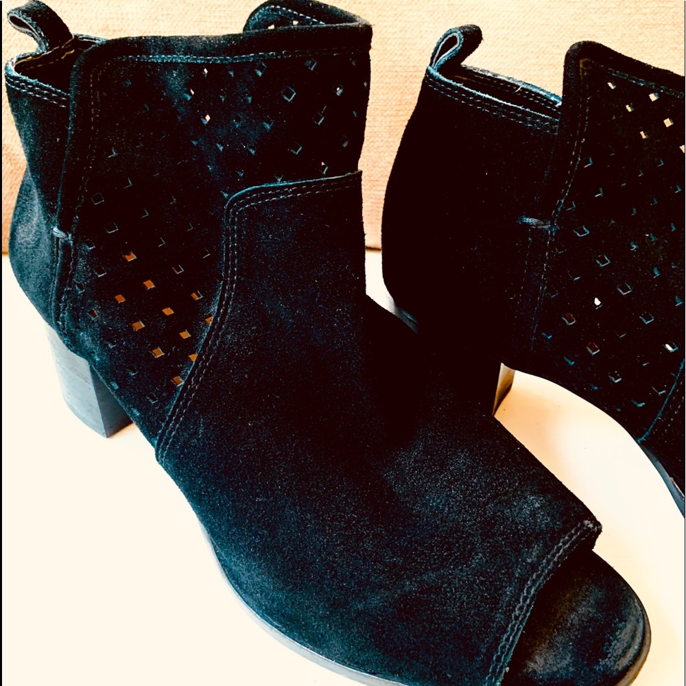 GIANNI BINI SUEDE ANKLE BOOTIES